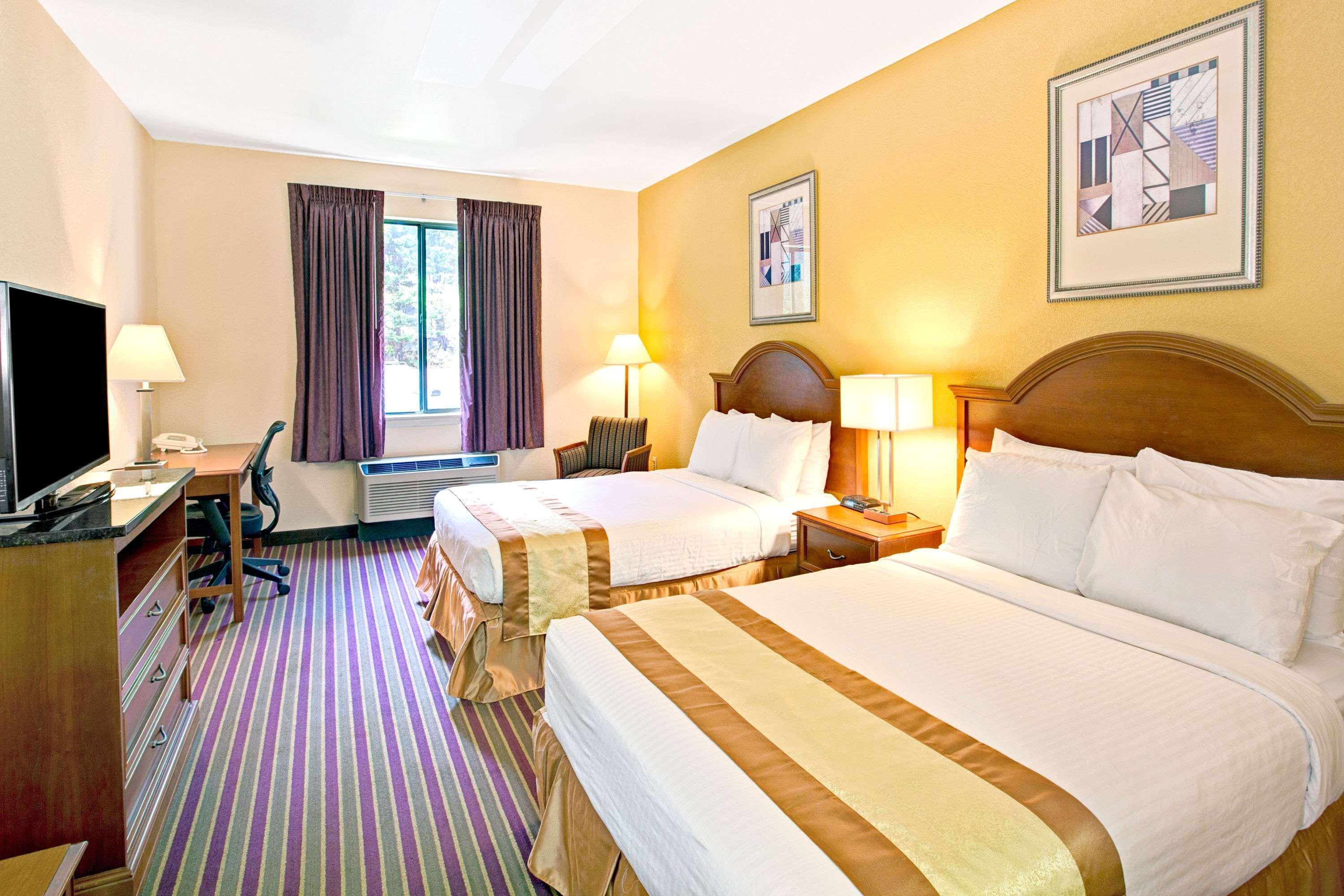 Days Inn & Suites By Wyndham Hickory Esterno foto