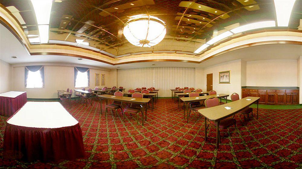 Days Inn & Suites By Wyndham Hickory Esterno foto